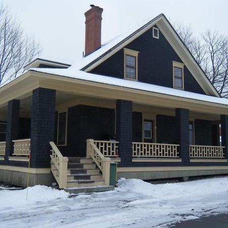 Dans Les Draps De Morphee Acomodação com café da manhã Campbellton Exterior foto